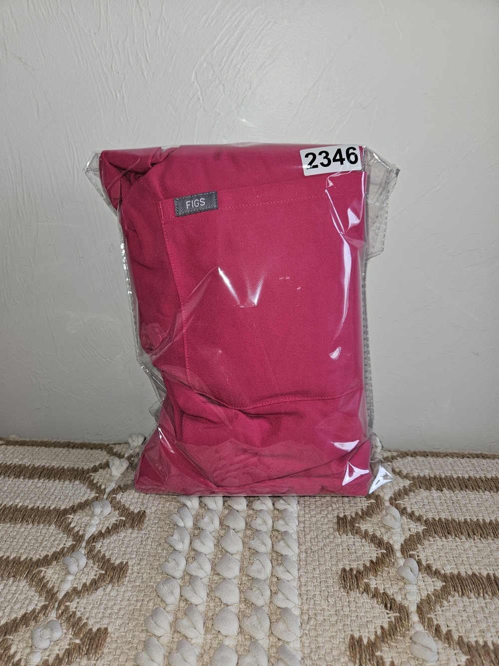 FIGS Scrubs Set Hot Pink V-Neck Top & Jogger Pants Womens Size XL Extra Large - Picture 15 of 15